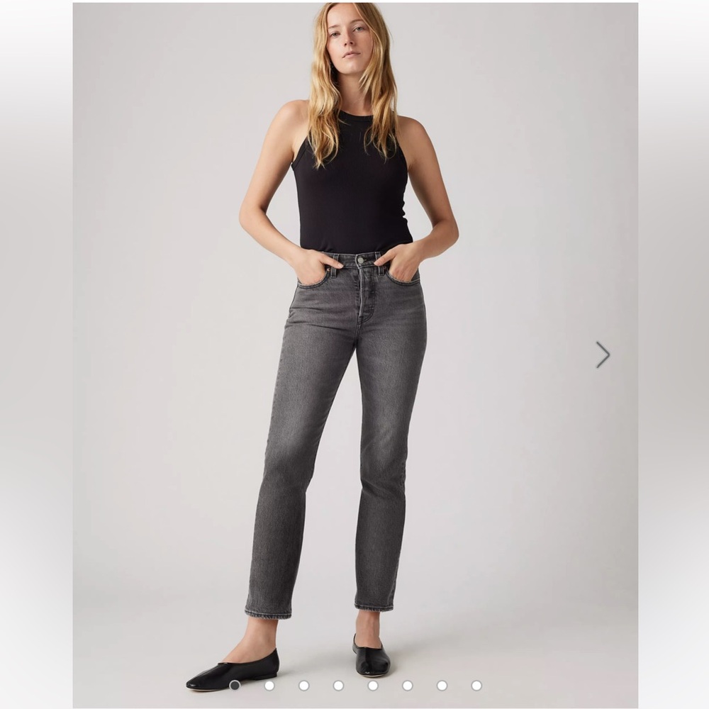 NWOT Levi's Women's Charcoal Straight Leg Ankle Jeans